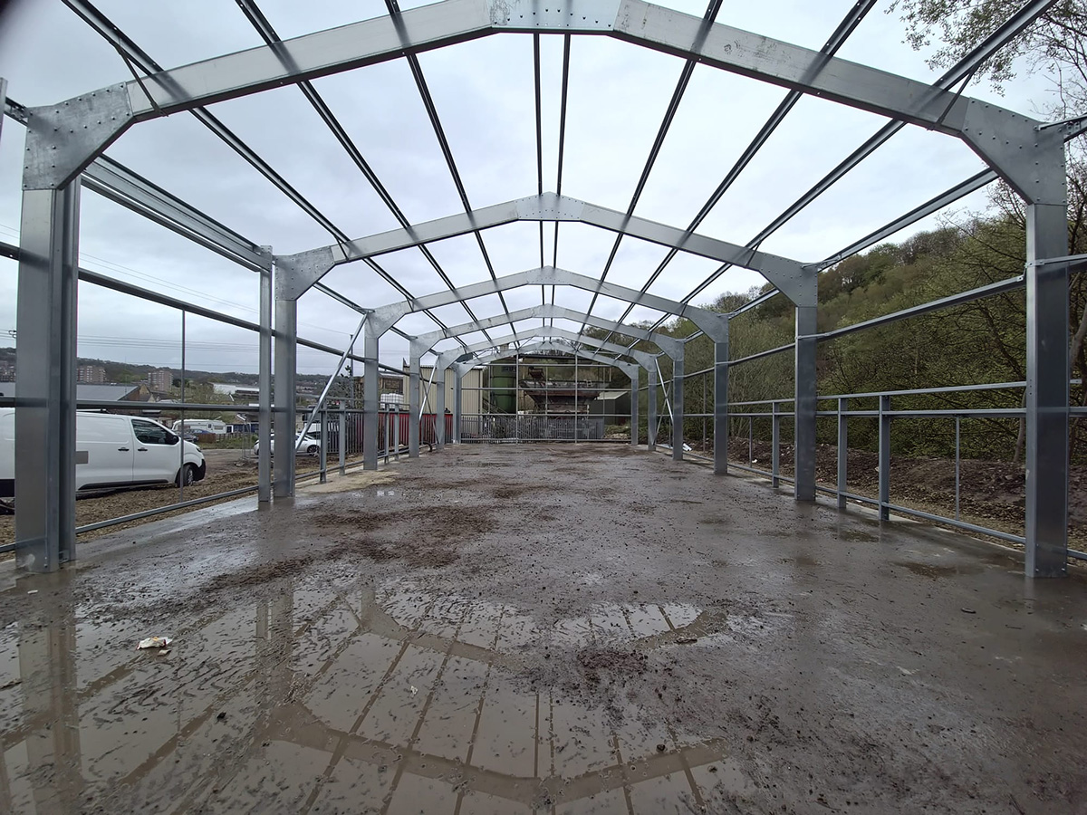 Steel frame building
